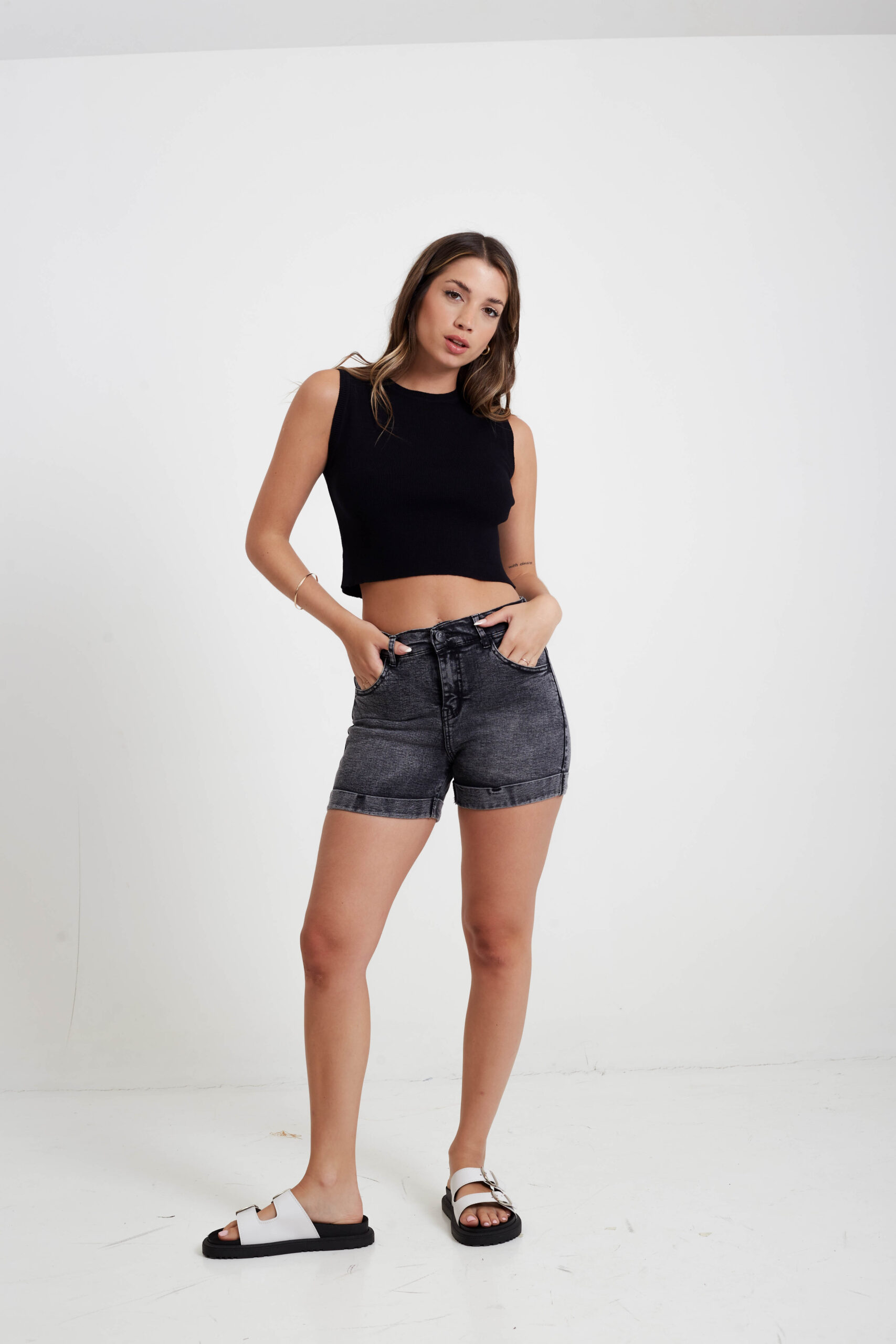 ART. LESLI | SHORT GRIS NEVADO ELASTIZADO