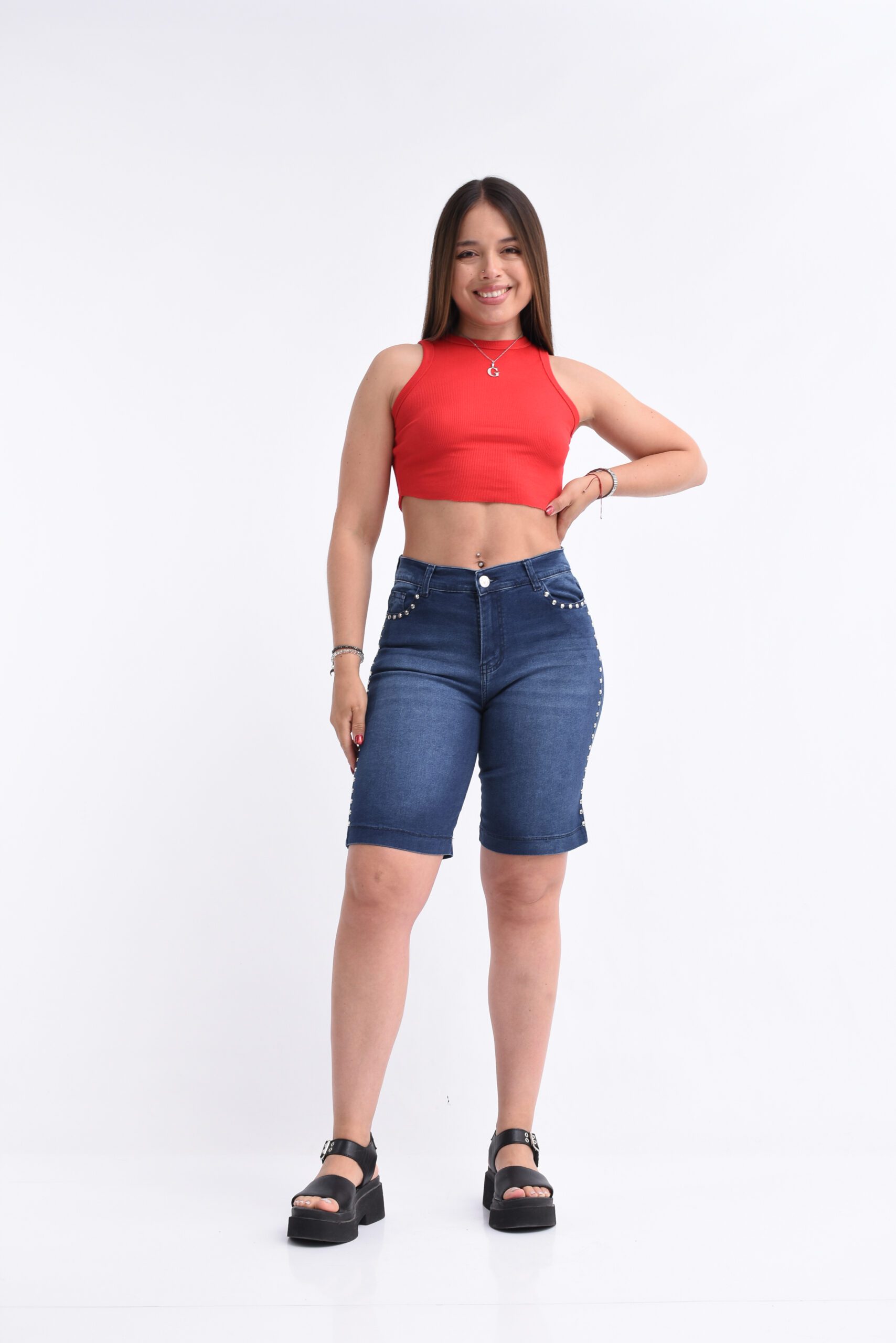 ART. MARTINA | BERMUDA AZUL CON TACHAS LATERALES