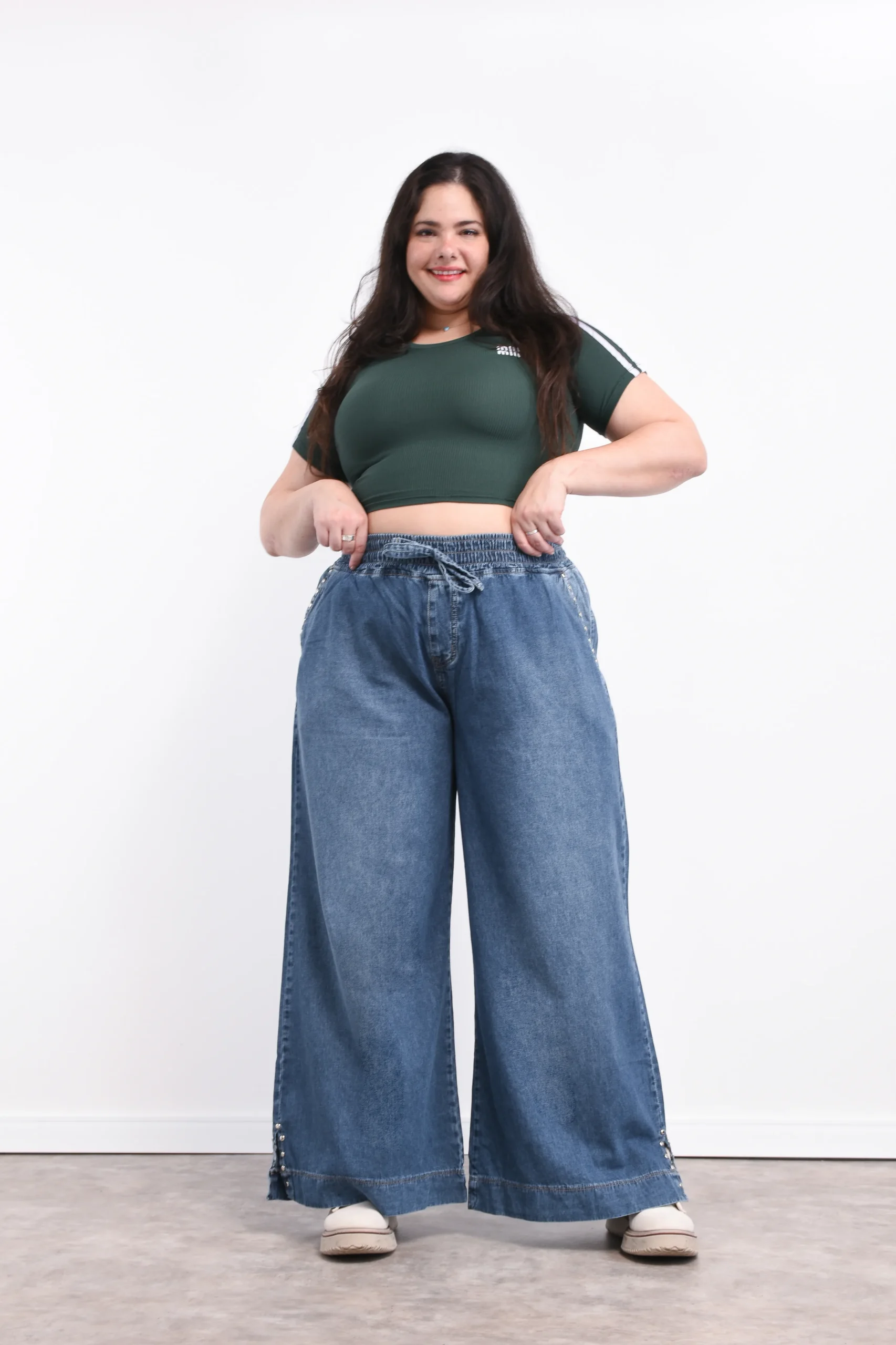 ART. NADIA | MAXI WIDE LEG RIGIDO CON TACHAS METALICAS - Imagen 8