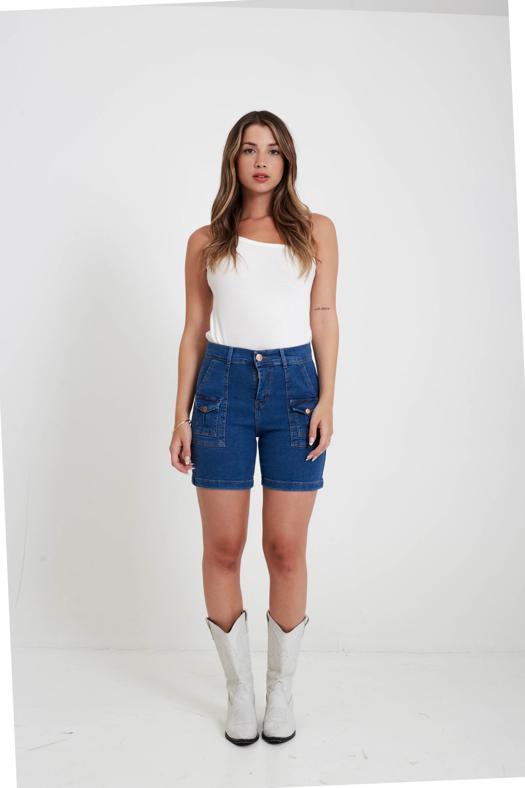 ART. EMILIA | SHORT CARGO  ELASTIZADO