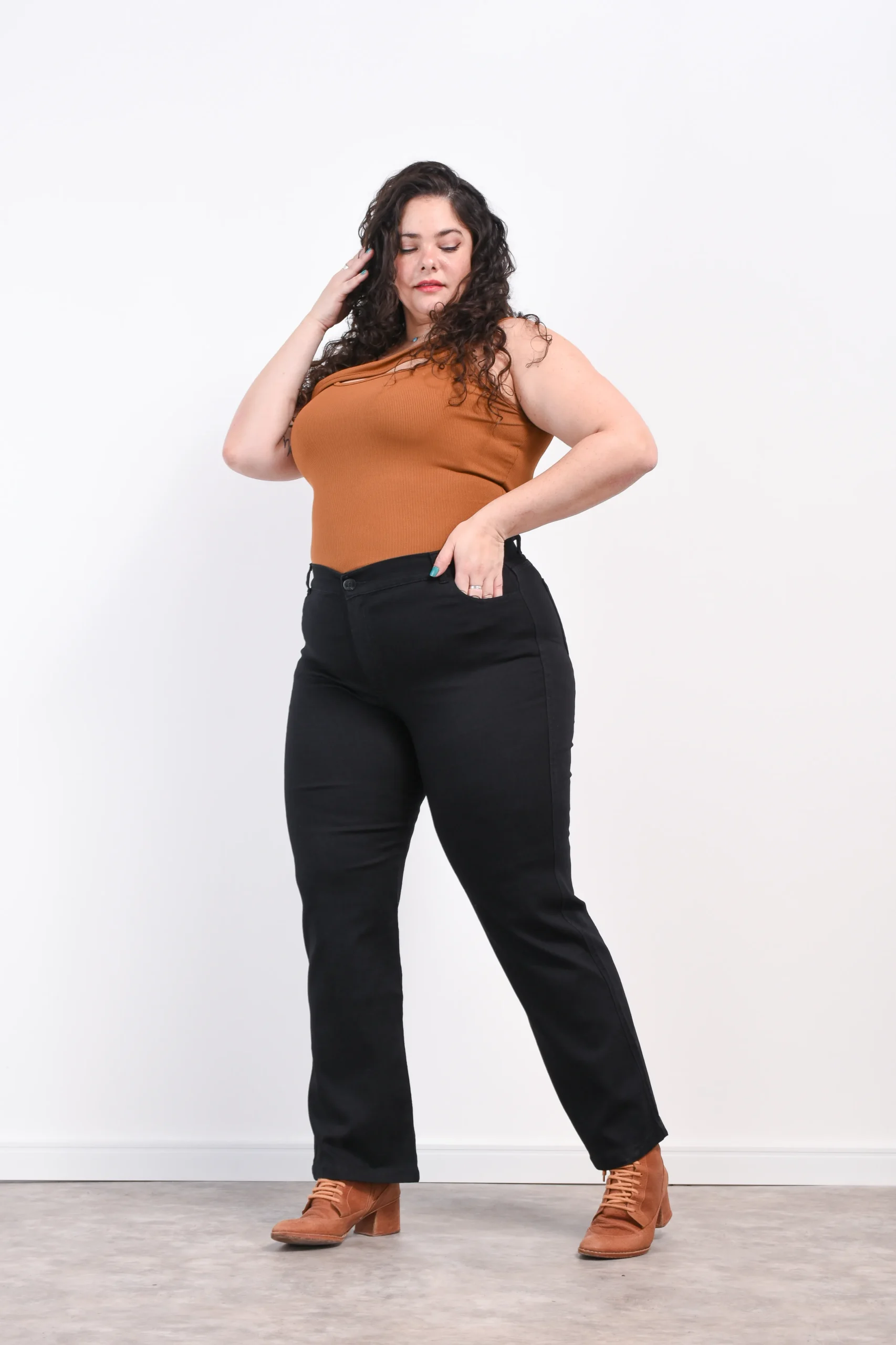 ART. KEENDRA | RECTO CLASICO NEGRO ELASTIZADO