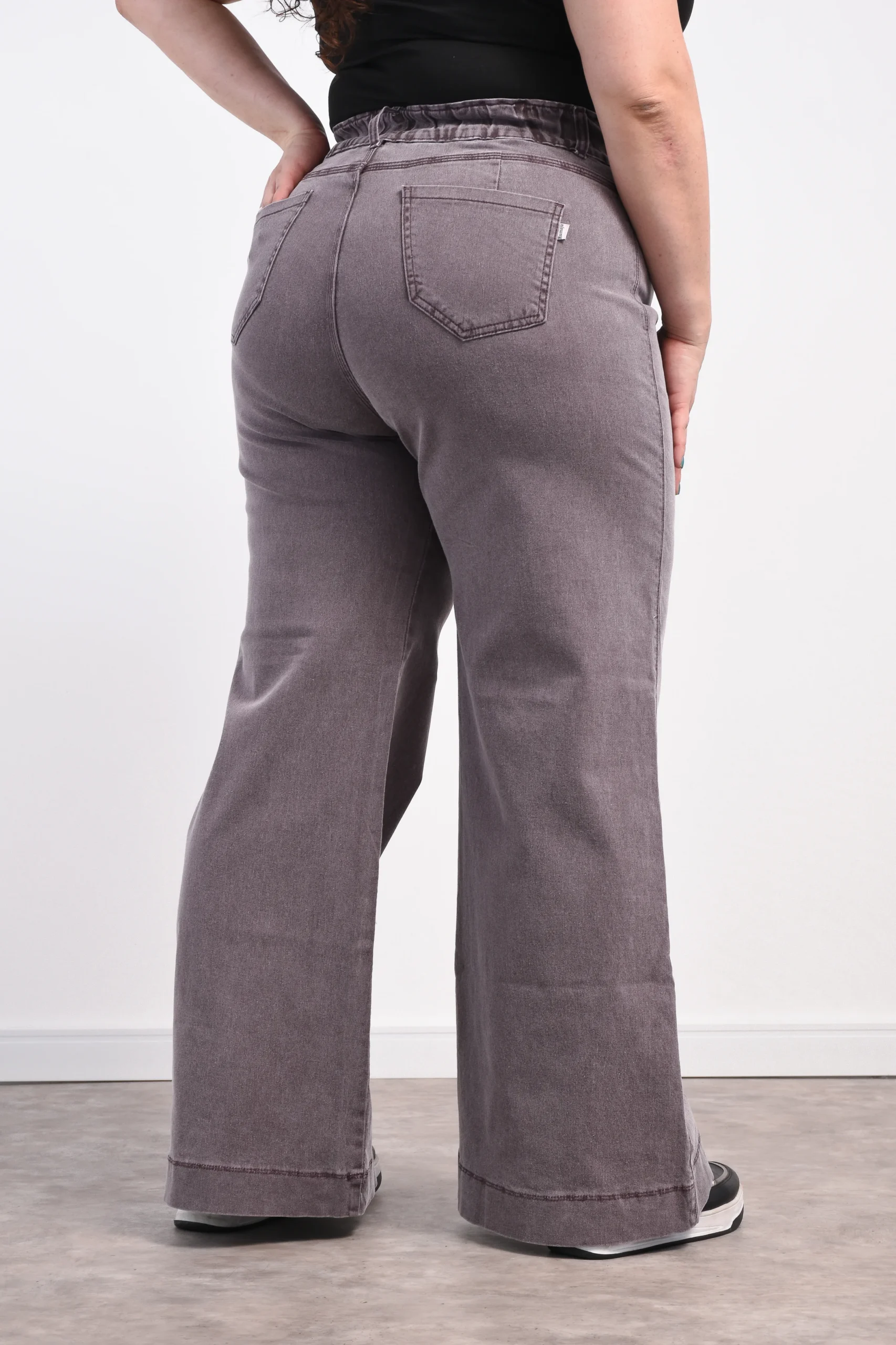 Calce trasero Jean Wide Leg Italia Bordó Vintage talle grande