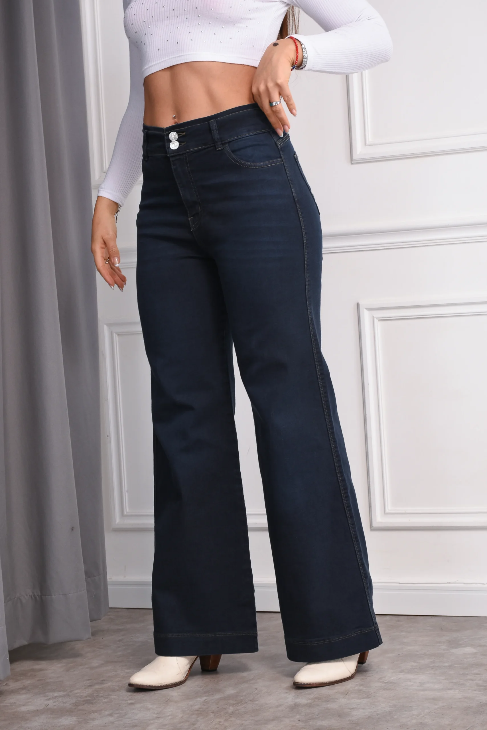 Calce lateral del modelo aldana denim elastizado
